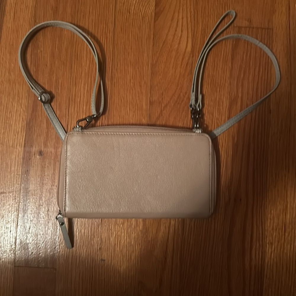 The Sak‎ wallet and crossbody - Picture 2 of 3